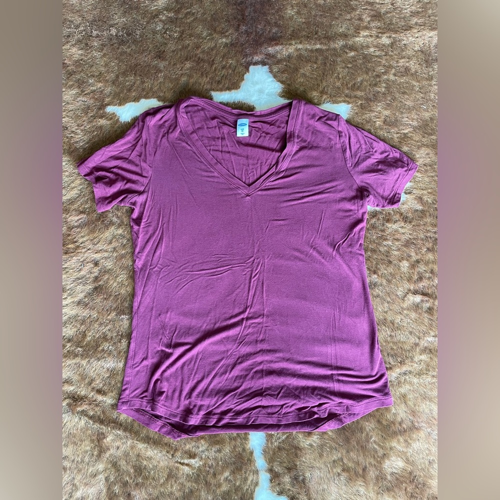 old navy shirt